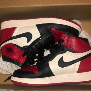 Bred toe 1s (7.5 women’s)